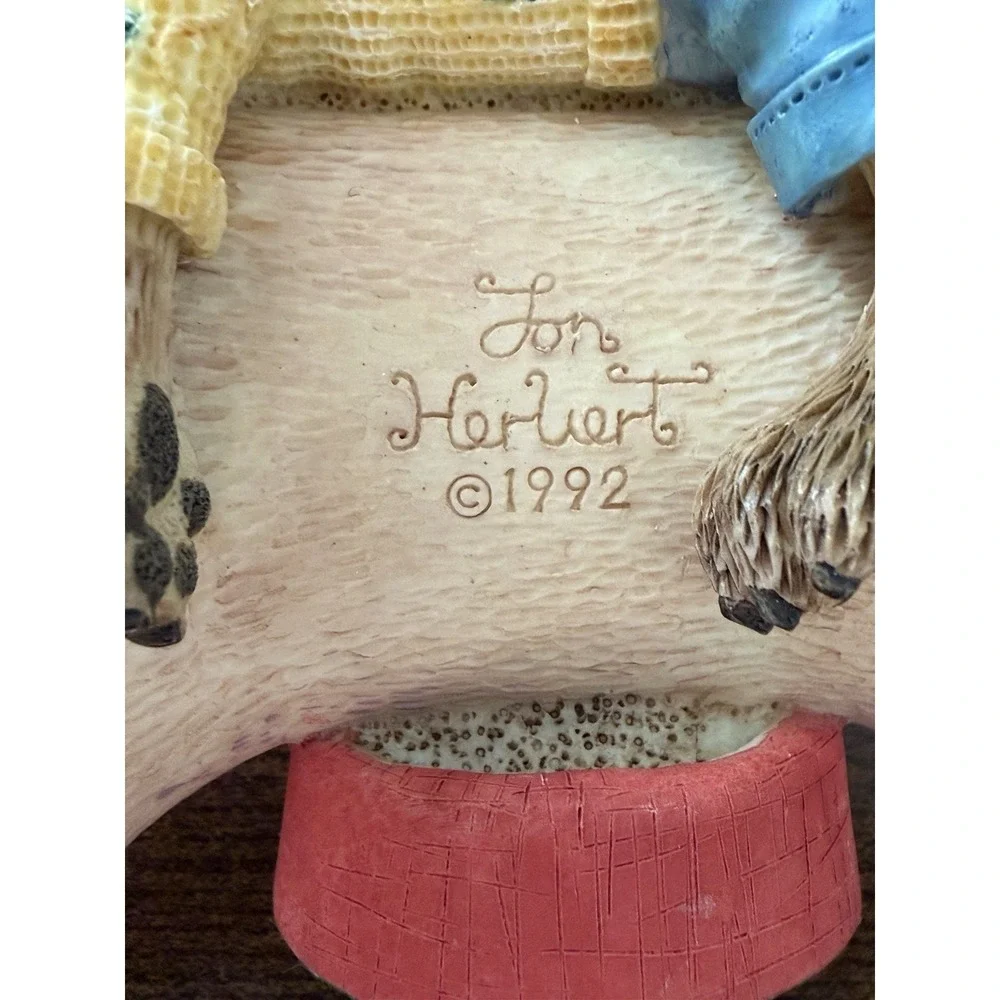 Animal Antics You're Bone Idle Dog Figurine 1992 Jon Herbert Retired